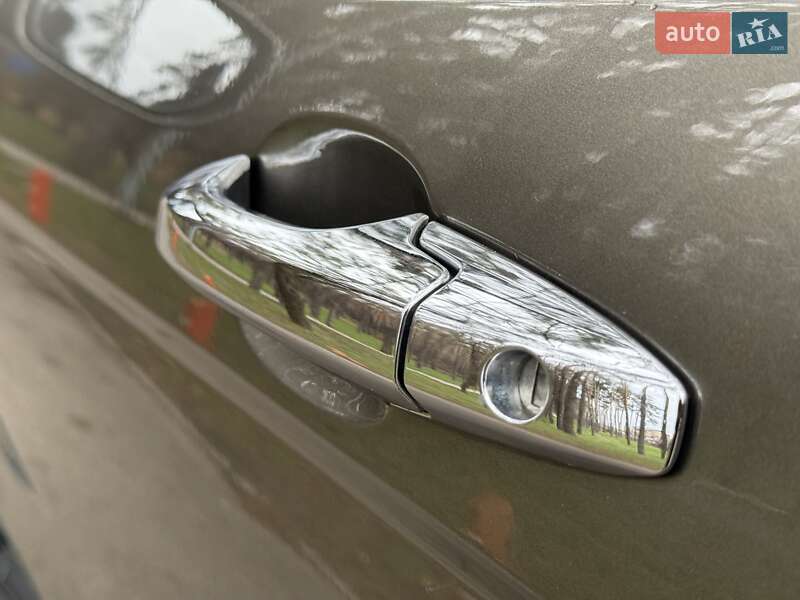 Позашляховик / Кросовер Honda CR-V 2009 в Києві