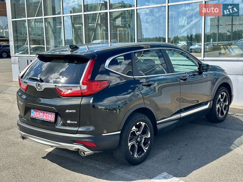 Позашляховик / Кросовер Honda CR-V 2018 в Києві