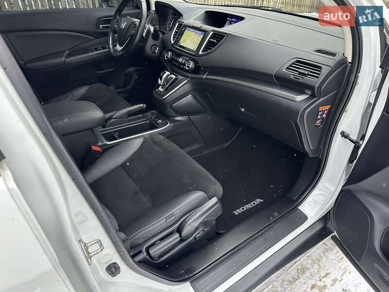 Внедорожник / Кроссовер Honda CR-V 2017 в Киеве