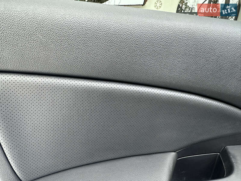 Внедорожник / Кроссовер Honda CR-V 2017 в Киеве