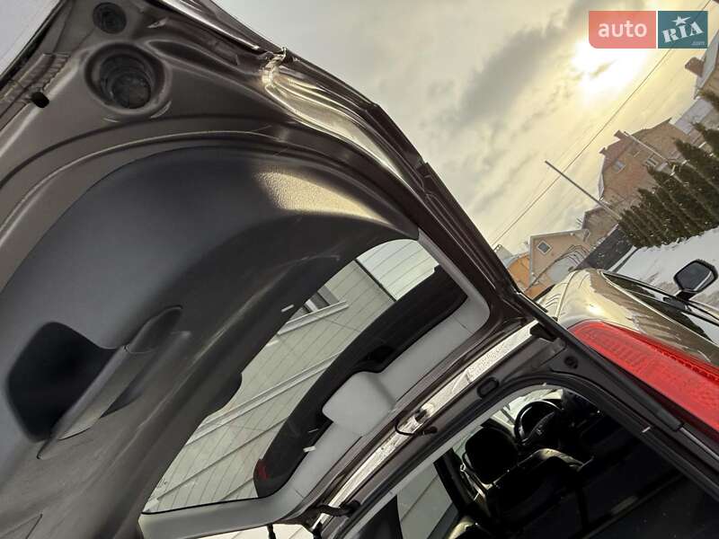 Внедорожник / Кроссовер Honda CR-V 2012 в Ивано-Франковске