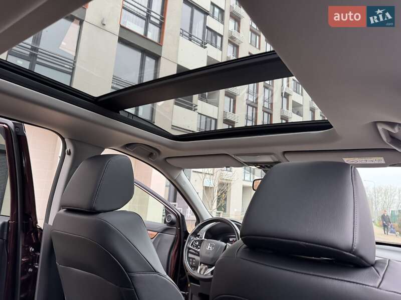 Внедорожник / Кроссовер Honda CR-V 2018 в Киеве