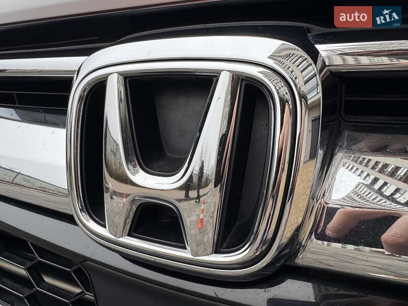 Внедорожник / Кроссовер Honda CR-V 2018 в Киеве