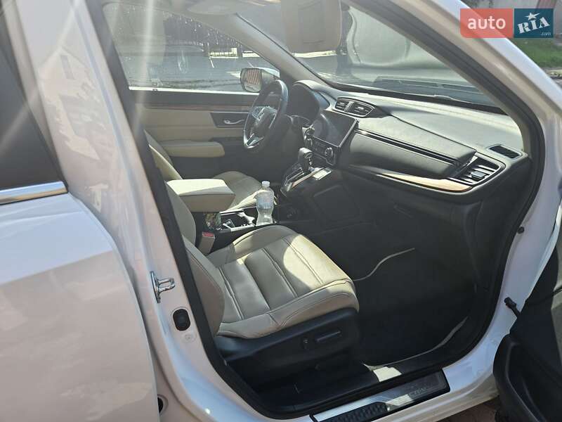 Позашляховик / Кросовер Honda CR-V 2017 в Києві