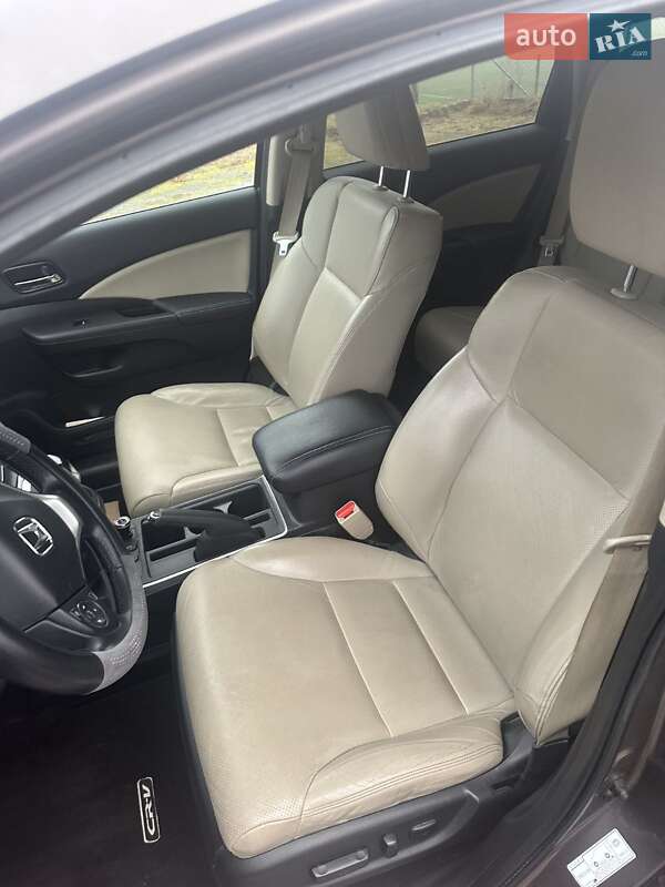 Позашляховик / Кросовер Honda CR-V 2016 в Городенці