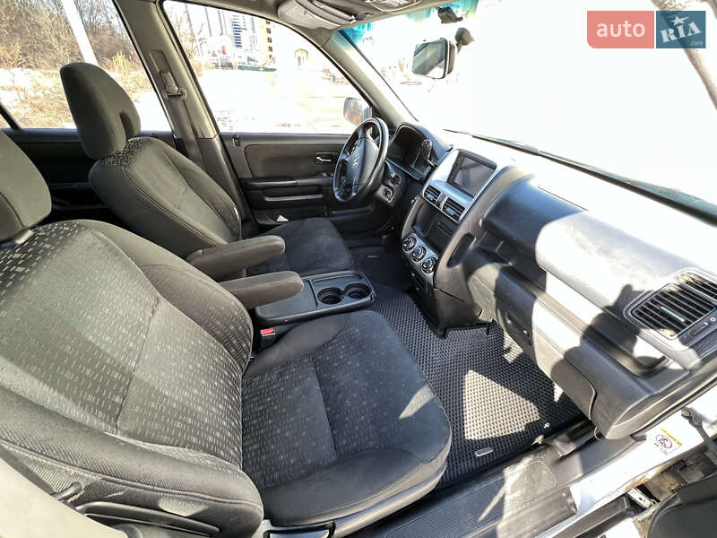 Внедорожник / Кроссовер Honda CR-V 2005 в Хмельницком