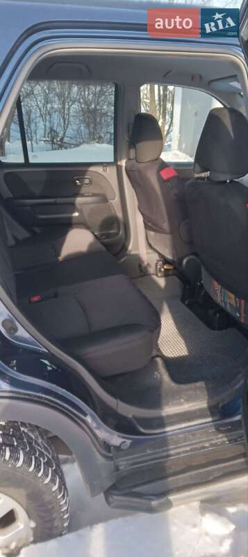 Внедорожник / Кроссовер Honda CR-V 2004 в Бурштыне