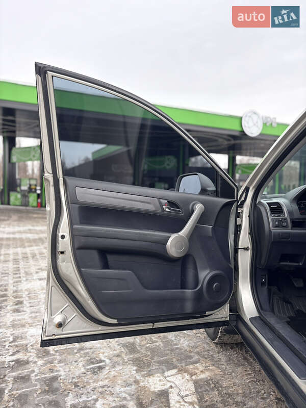 Внедорожник / Кроссовер Honda CR-V 2007 в Кременчуге