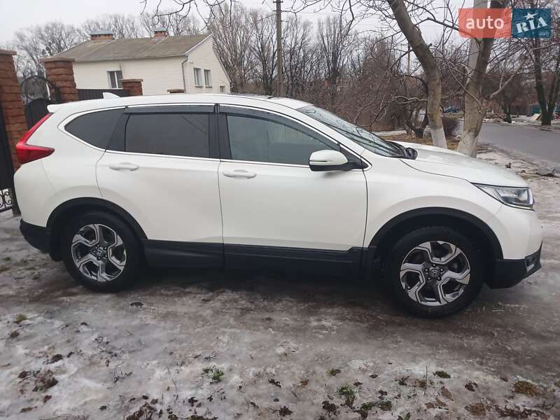 Внедорожник / Кроссовер Honda CR-V 2018 в Полтаве