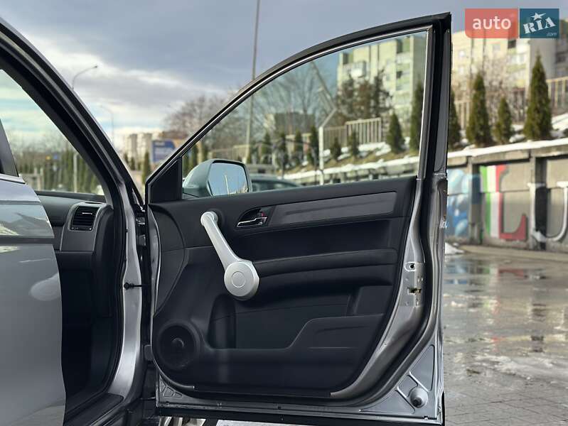 Внедорожник / Кроссовер Honda CR-V 2008 в Дрогобыче