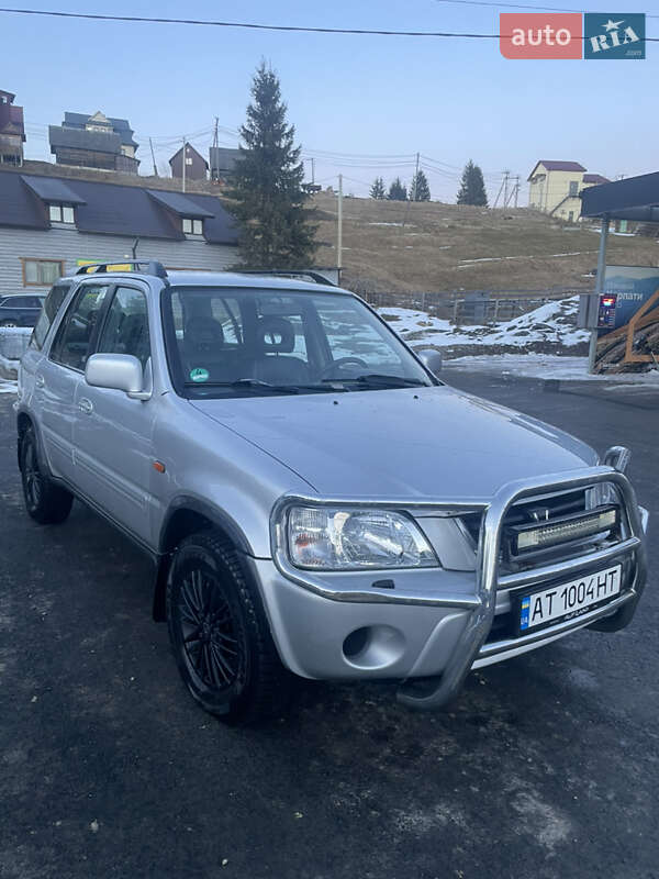 Внедорожник / Кроссовер Honda CR-V 2000 в Яремче