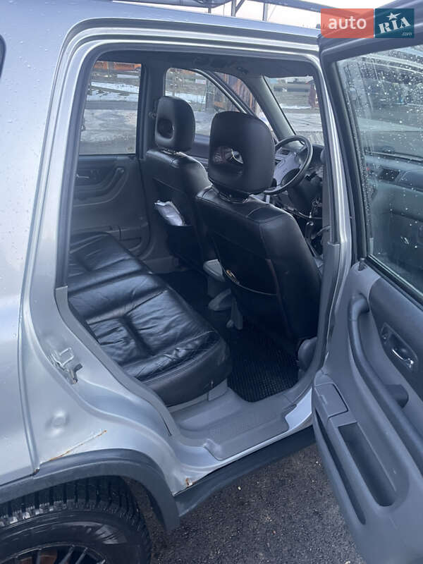 Внедорожник / Кроссовер Honda CR-V 2000 в Яремче