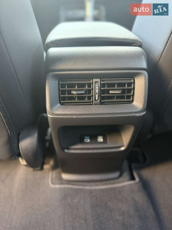 Внедорожник / Кроссовер Honda CR-V 2025 в Ровно