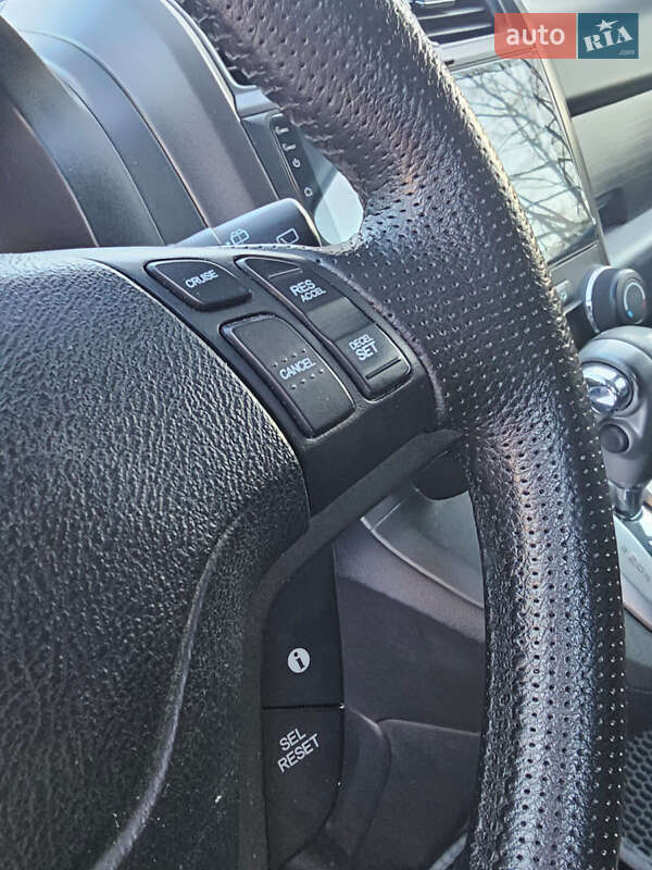 Внедорожник / Кроссовер Honda CR-V 2010 в Киеве