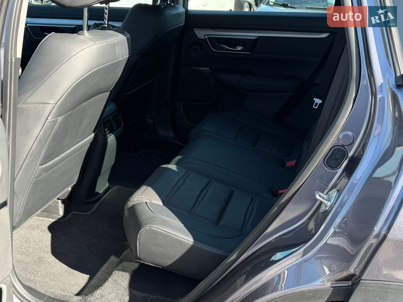 Внедорожник / Кроссовер Honda CR-V 2020 в Киеве