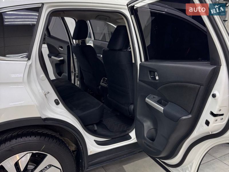 Внедорожник / Кроссовер Honda CR-V 2015 в Харькове