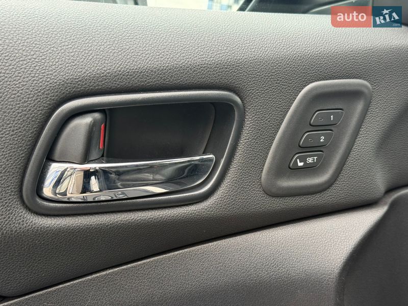 Внедорожник / Кроссовер Honda CR-V 2013 в Ровно