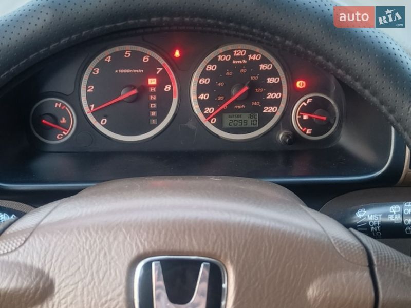 Позашляховик / Кросовер Honda CR-V 2003 в Дніпрі