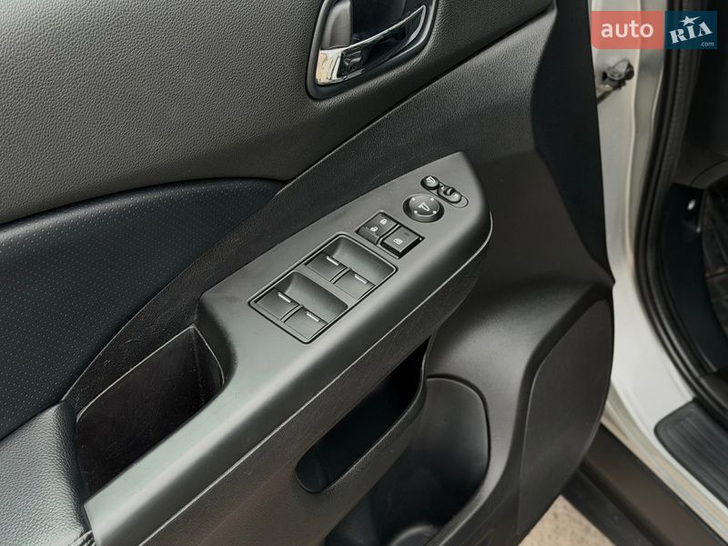 Внедорожник / Кроссовер Honda CR-V 2014 в Шептицькому