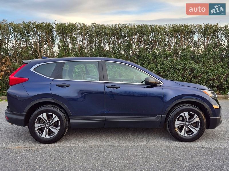 Внедорожник / Кроссовер Honda CR-V 2018 в Киеве
