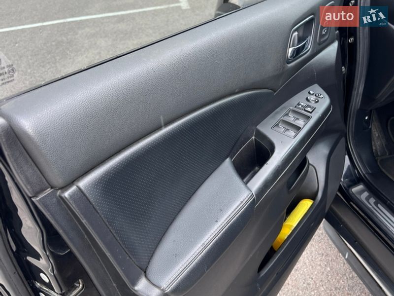 Внедорожник / Кроссовер Honda CR-V 2013 в Полтаве