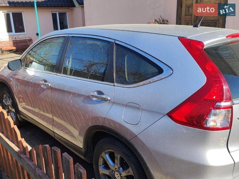 Внедорожник / Кроссовер Honda CR-V 2015 в Киеве