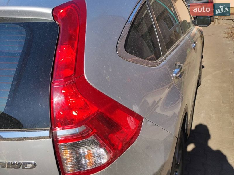 Внедорожник / Кроссовер Honda CR-V 2015 в Киеве