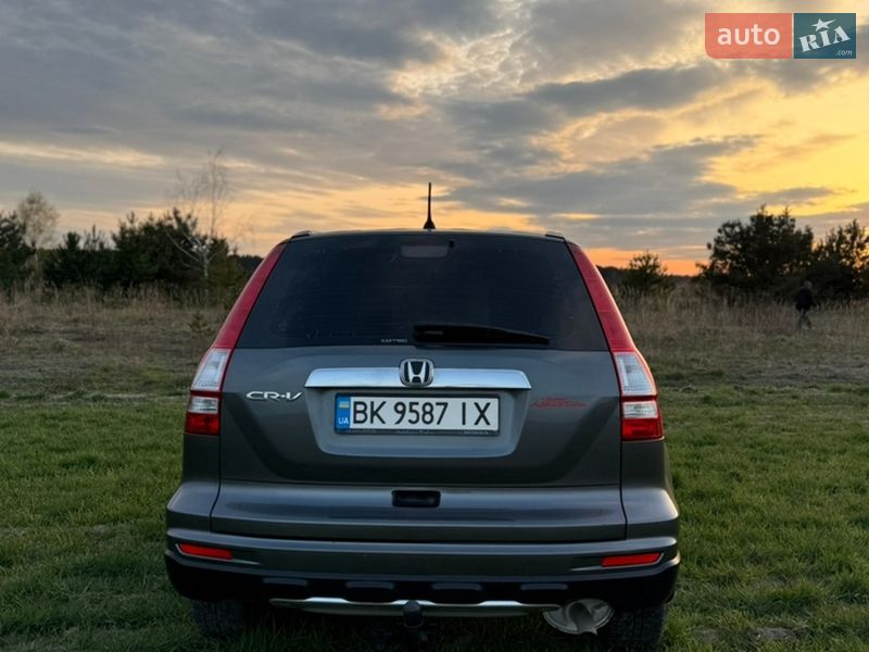 Внедорожник / Кроссовер Honda CR-V 2010 в Радивилове