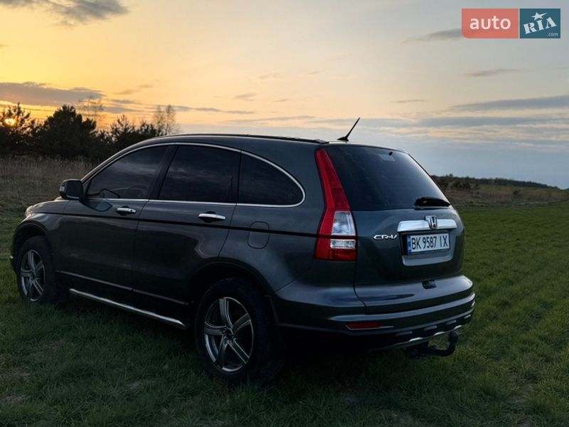 Внедорожник / Кроссовер Honda CR-V 2010 в Радивилове