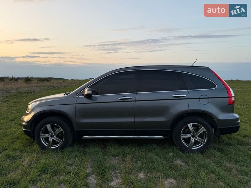 Внедорожник / Кроссовер Honda CR-V 2010 в Радивилове
