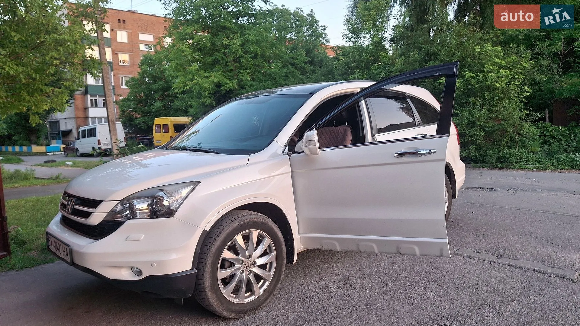 Honda CR-V 2010 VIN SHSRE6770AU002615 фото оголошення 2 з 15