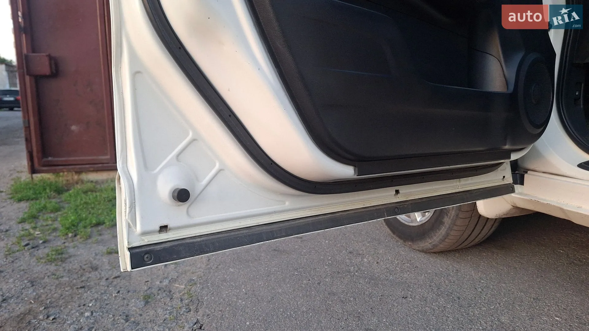 Honda CR-V 2010 VIN SHSRE6770AU002615 фото оголошення 12 з 15