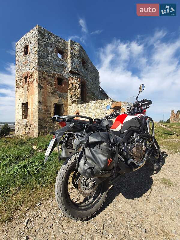 Мотоцикл Позашляховий (Enduro) Honda CRF 1000L Africa Twin 2017 в Львові