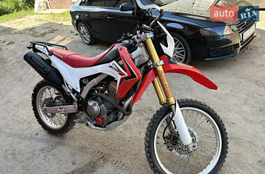 Мотоцикл Кросс Honda CRF 250L 2013 в 