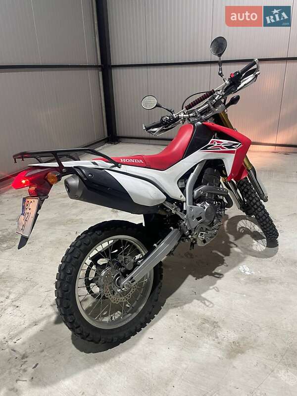 Мотоцикл Багатоцільовий (All-round) Honda CRF 250L 2015 в Львові фото 2 Мотоцикл Багатоцільовий (All-round) Honda CRF 250L 2015 в Львові