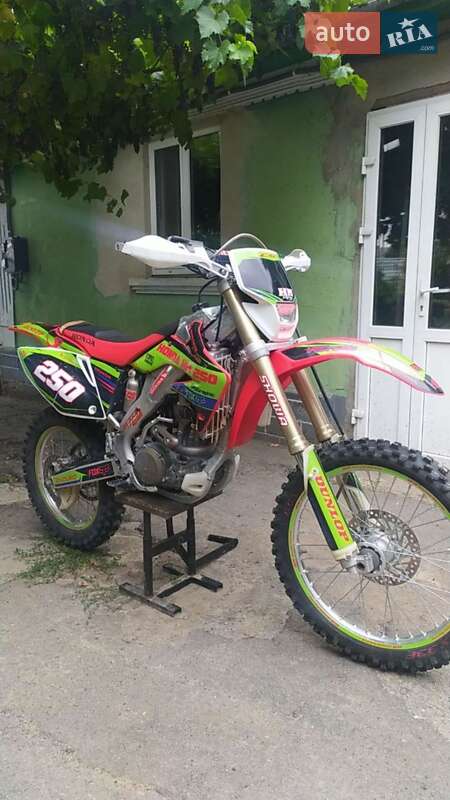 Мотоцикл Внедорожный (Enduro) Honda CRF 250R 2013 в Мурованых Куриловцах