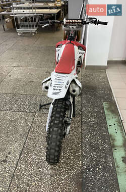 Мотоцикл Кросс Honda CRF 250R 2015 в 