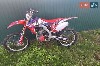 Мотоцикл Кросс Honda CRF 250R 2016 в 