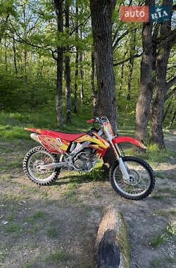 Мотоцикл Кросс Honda CRF 250R 2005 в Ужгороде