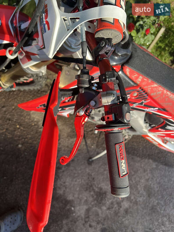Мотоцикл Кросс Honda CRF 250R 2012 в Яготине