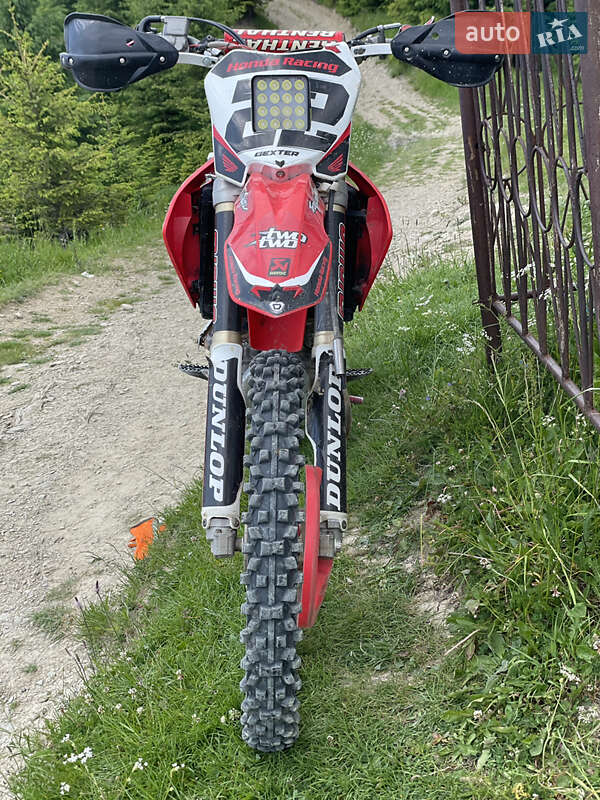 Мотоцикл Кросс Honda CRF 250R 2009 в Полянице