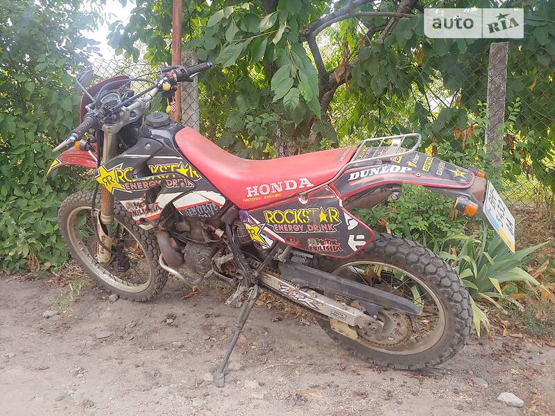 Мотоцикл Внедорожный (Enduro) Honda CRM 250 1996 в 