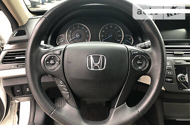 Позашляховик / Кросовер Honda Crosstour 2013 в 