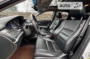 Позашляховик / Кросовер Honda Crosstour 2013 в 