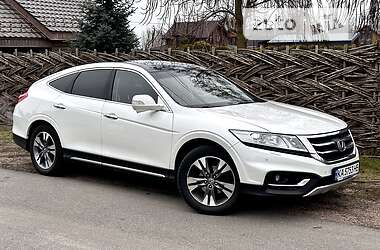 Позашляховик / Кросовер Honda Crosstour 2013 в 