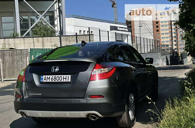 Внедорожник / Кроссовер Honda Crosstour 2014 в Киеве