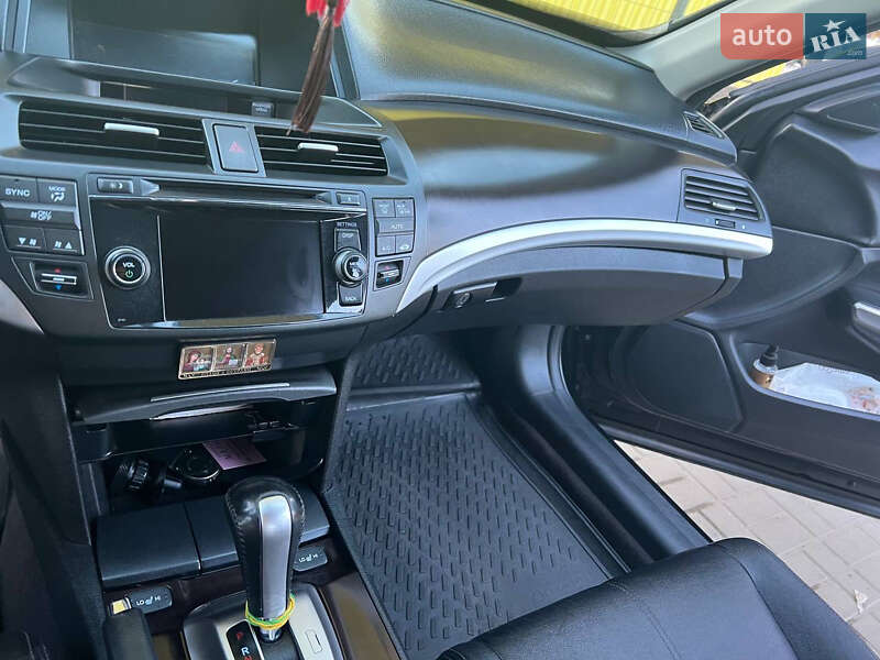 Позашляховик / Кросовер Honda Crosstour 2013 в Умані