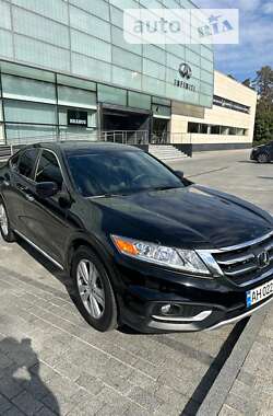 Позашляховик / Кросовер Honda Crosstour 2012 в Києві