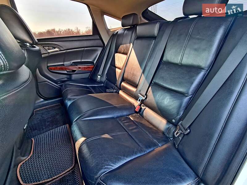 Внедорожник / Кроссовер Honda Crosstour 2011 в Житомире