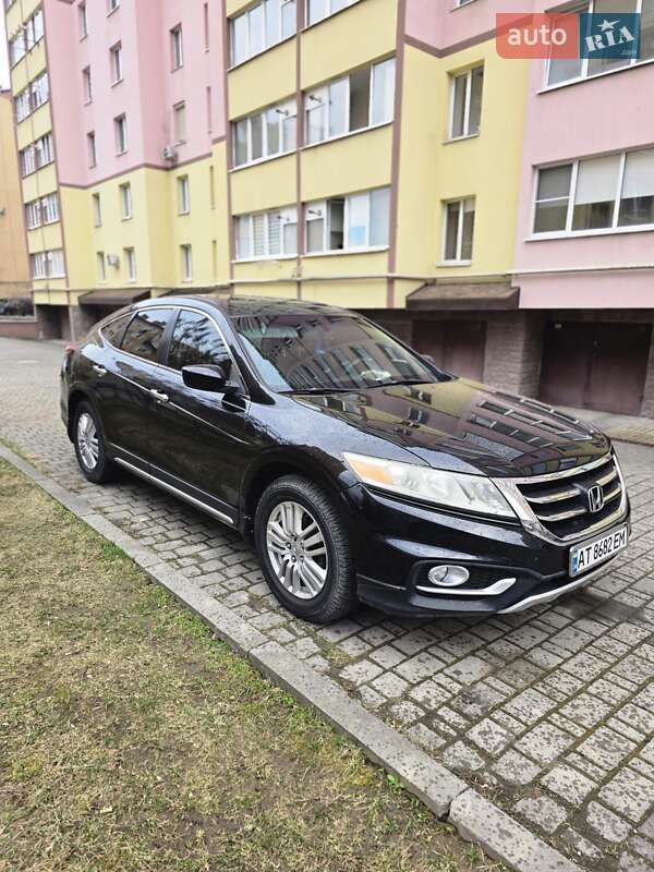 Позашляховик / Кросовер Honda Crosstour 2012 в Івано-Франківську